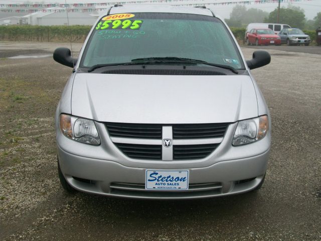 2005 Dodge Grand Caravan SE