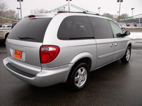 2005 Dodge Grand Caravan S