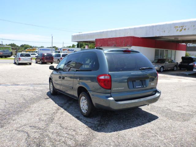 2005 Dodge Grand Caravan SE