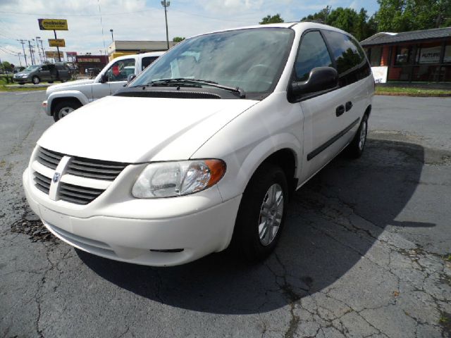 2005 Dodge Grand Caravan SE