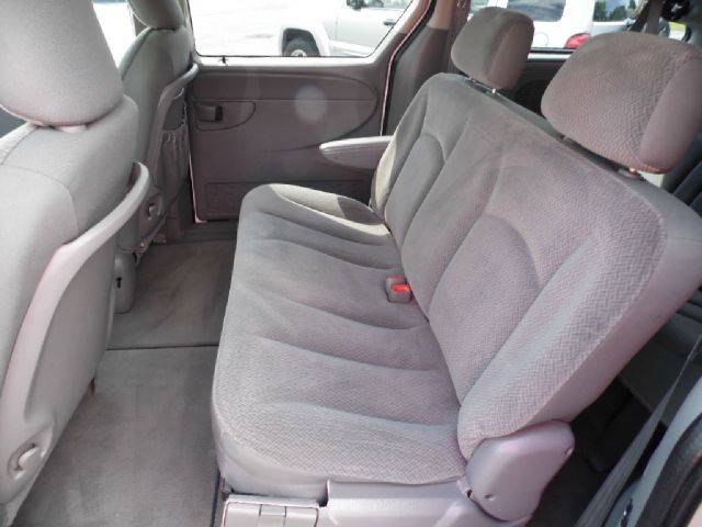 2005 Dodge Grand Caravan SE