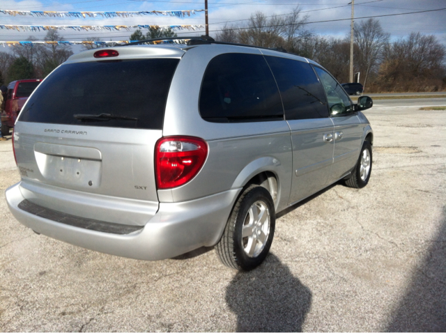 2005 Dodge Grand Caravan S