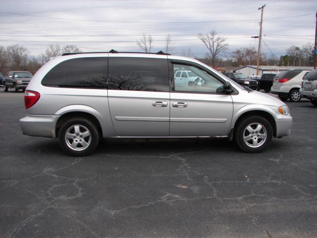 2005 Dodge Grand Caravan S