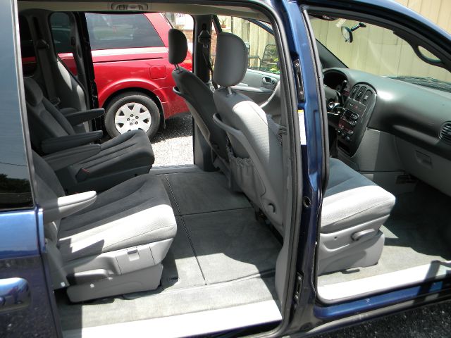 2005 Dodge Grand Caravan S