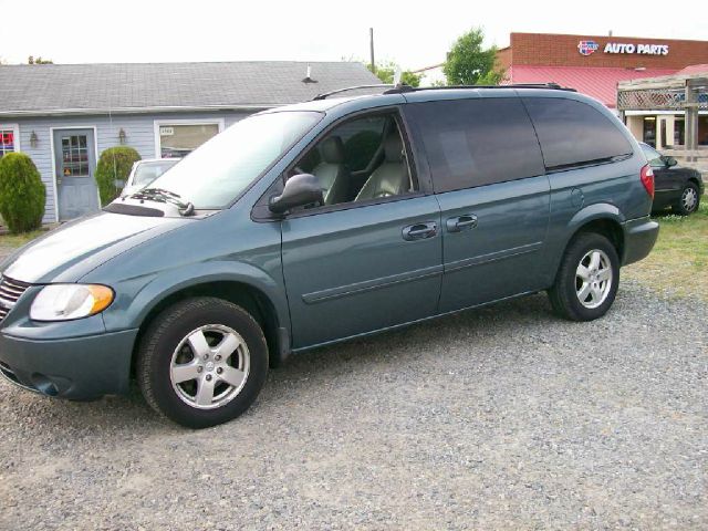 2005 Dodge Grand Caravan S