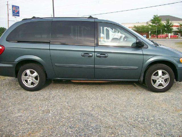 2005 Dodge Grand Caravan S