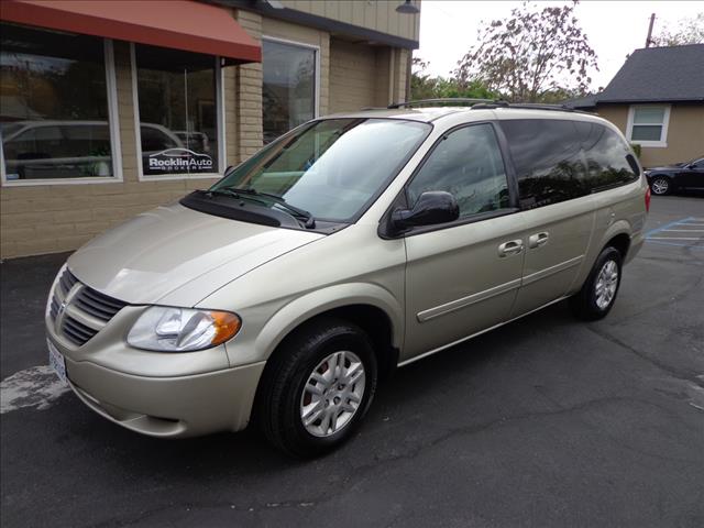 2005 Dodge Grand Caravan 2