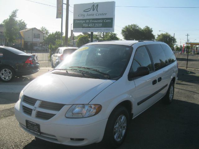 2005 Dodge Grand Caravan SE