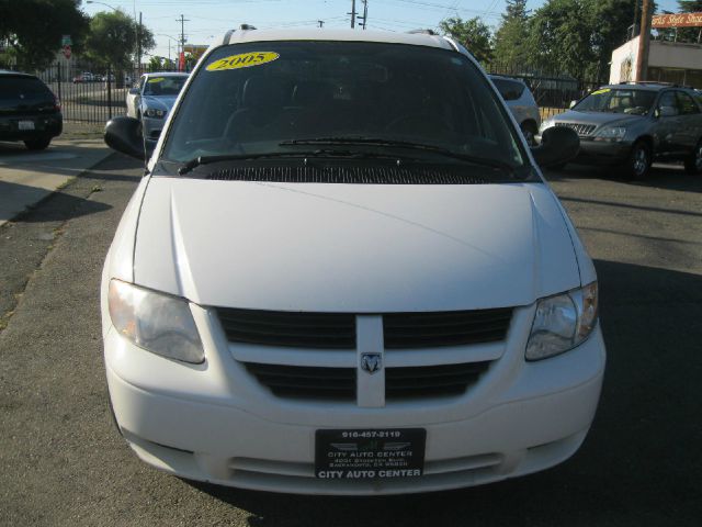 2005 Dodge Grand Caravan SE