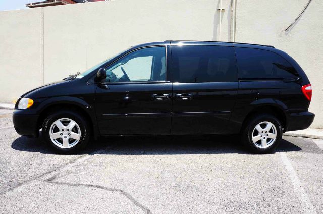 2005 Dodge Grand Caravan S