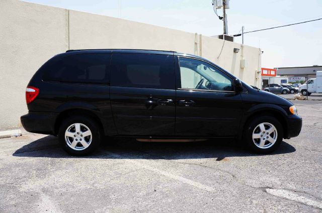 2005 Dodge Grand Caravan S