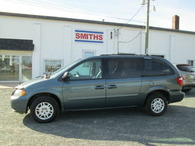 2005 Dodge Grand Caravan 2