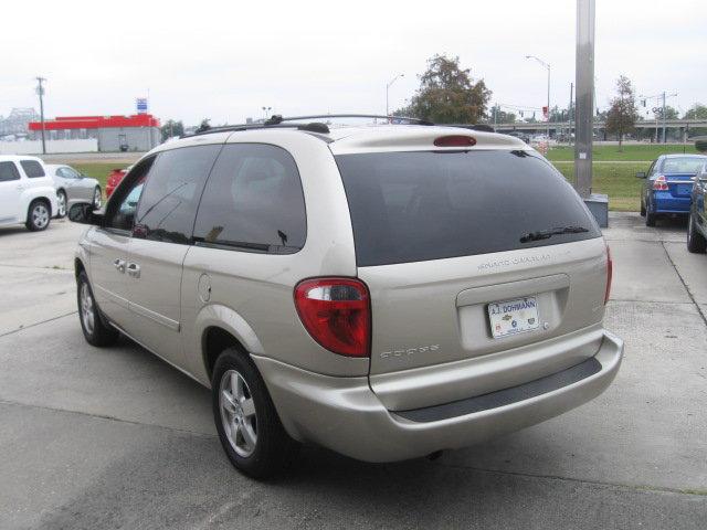 2005 Dodge Grand Caravan Unknown