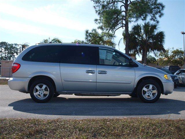 2005 Dodge Grand Caravan S