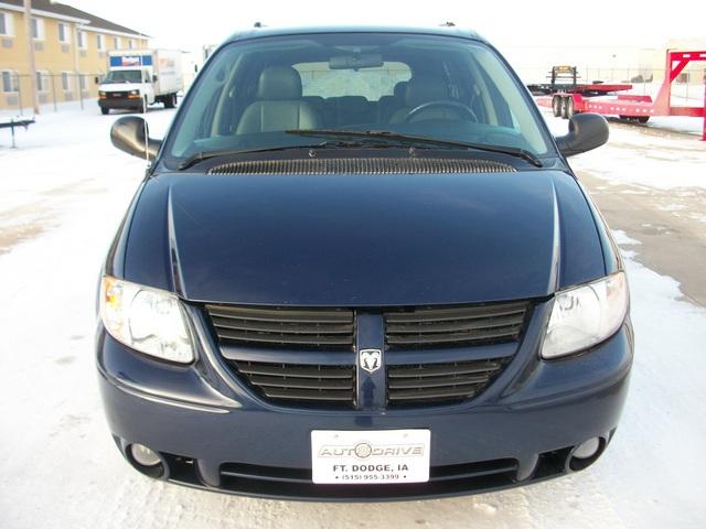 2005 Dodge Grand Caravan S