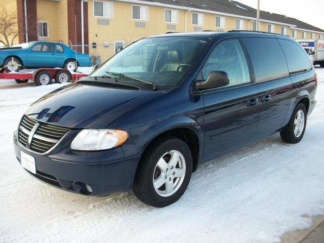 2005 Dodge Grand Caravan S