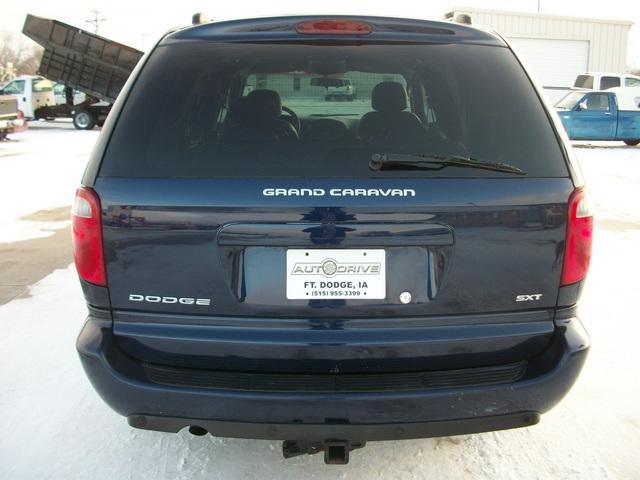 2005 Dodge Grand Caravan S