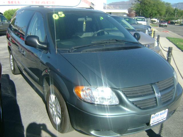 2005 Dodge Grand Caravan SE