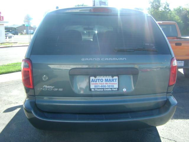 2005 Dodge Grand Caravan SE