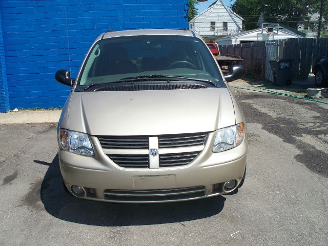 2005 Dodge Grand Caravan S