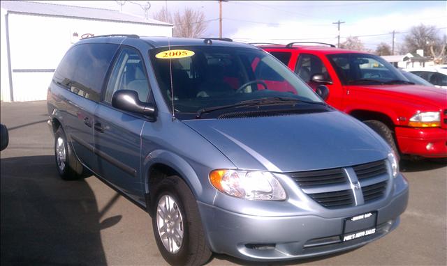 2005 Dodge Grand Caravan 97.5 XE Manual