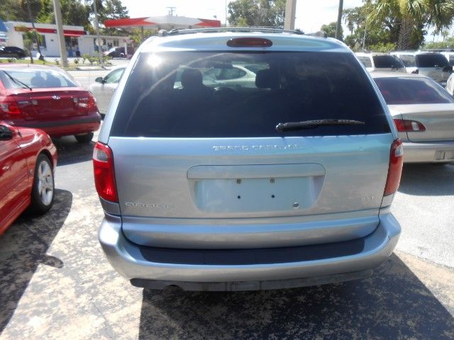 2005 Dodge Grand Caravan S