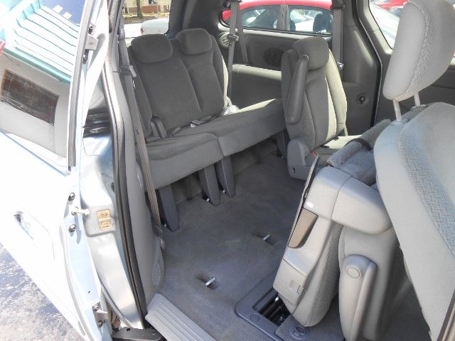 2005 Dodge Grand Caravan S