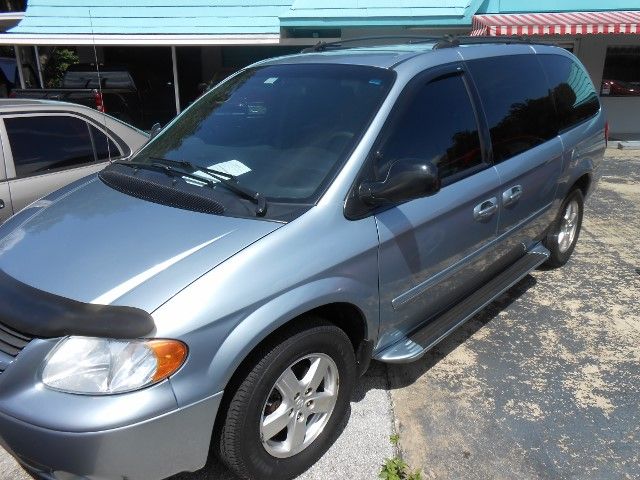 2005 Dodge Grand Caravan S