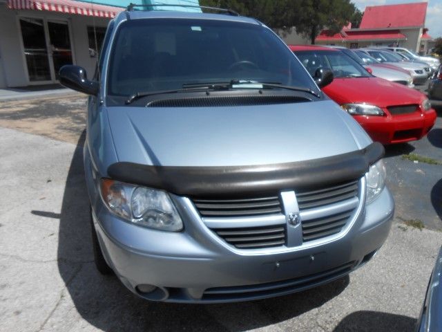 2005 Dodge Grand Caravan S