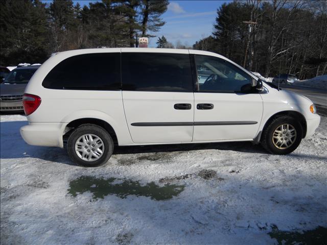 2005 Dodge Grand Caravan SE