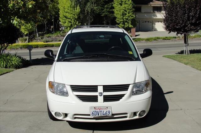 2005 Dodge Grand Caravan S