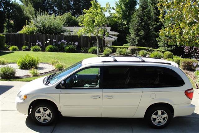 2005 Dodge Grand Caravan S