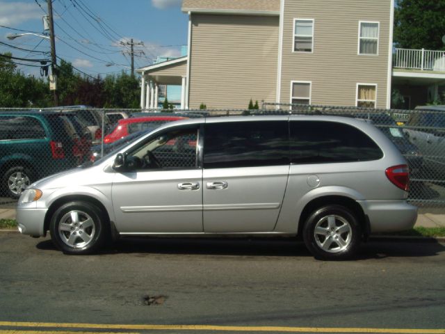 2005 Dodge Grand Caravan S