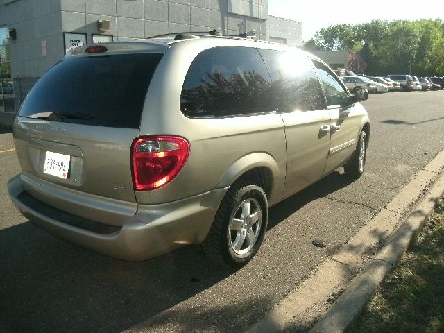 2005 Dodge Grand Caravan S