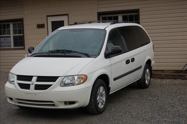 2005 Dodge Grand Caravan SE