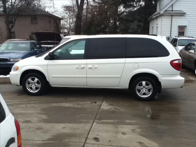 2005 Dodge Grand Caravan ES Sport