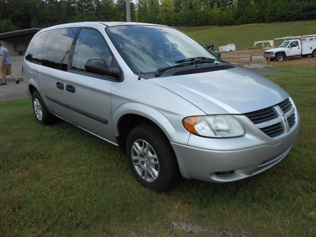 2005 Dodge Grand Caravan SE