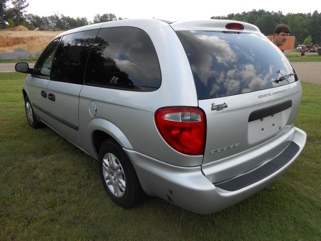 2005 Dodge Grand Caravan SE