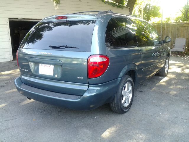 2005 Dodge Grand Caravan S