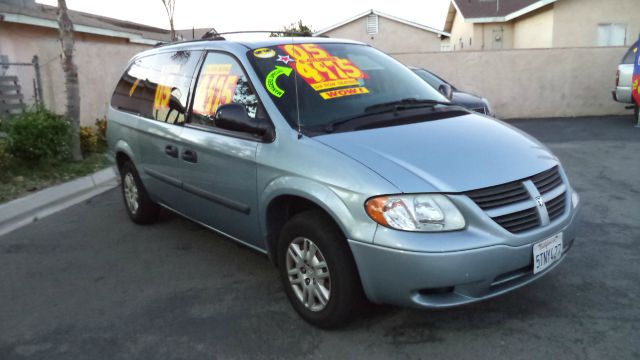 2005 Dodge Grand Caravan SE