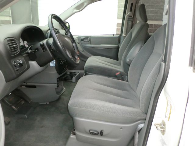 2005 Dodge Grand Caravan S