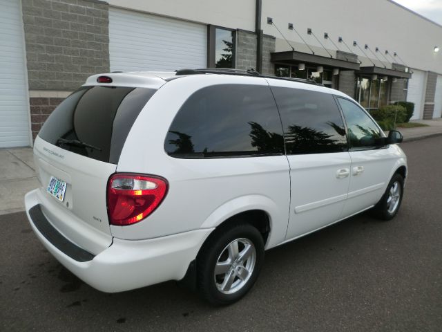 2005 Dodge Grand Caravan S