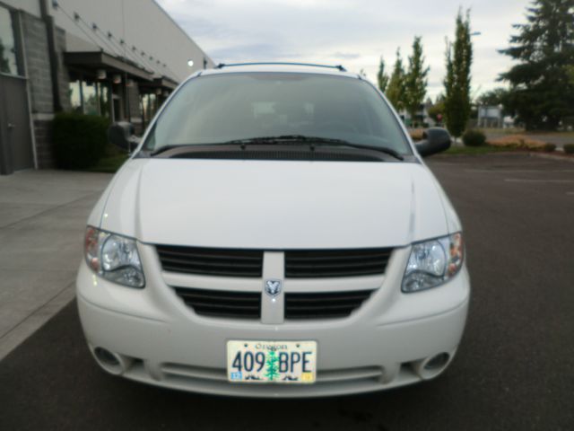 2005 Dodge Grand Caravan S