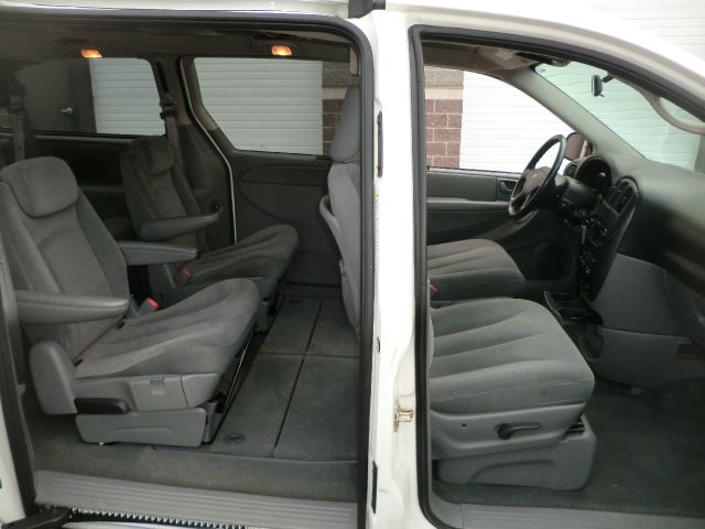 2005 Dodge Grand Caravan S