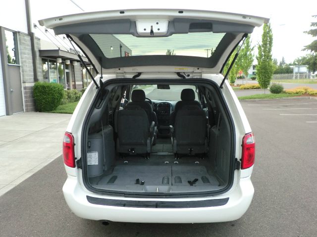 2005 Dodge Grand Caravan S