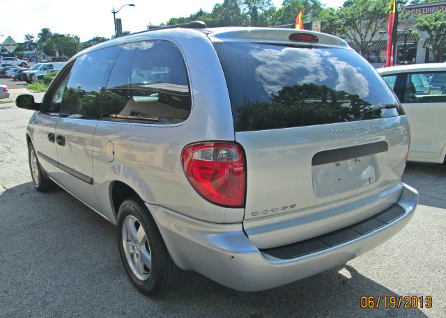 2005 Dodge Grand Caravan SE