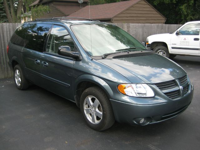 2005 Dodge Grand Caravan S