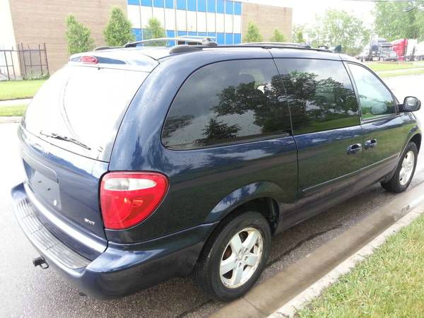 2005 Dodge Grand Caravan S