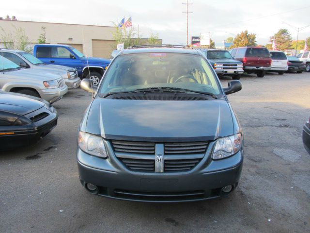 2005 Dodge Grand Caravan S