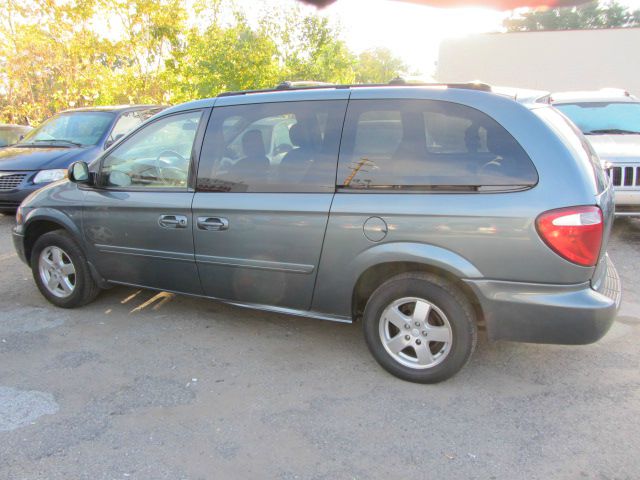 2005 Dodge Grand Caravan S